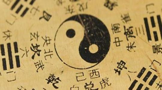 《鬼吹灯》霸唱讲盗墓故事